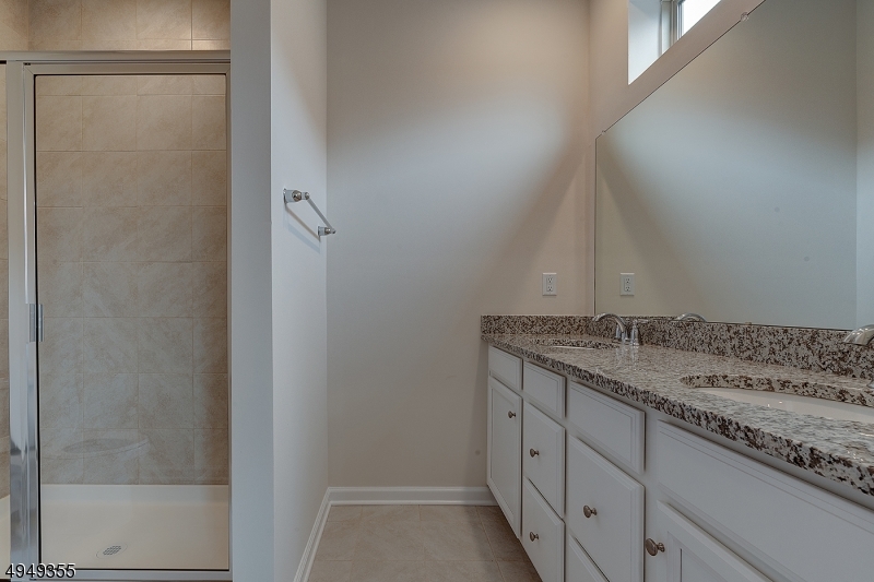 15 Braeburn Court Livingston NJ 07039