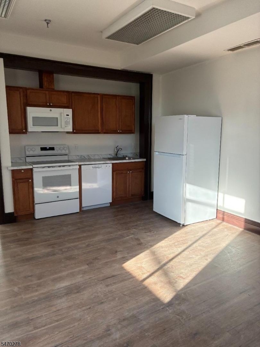162 E Washington Avenue Washington NJ 07882