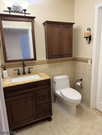 19 Paris Circle West Orange NJ 07052