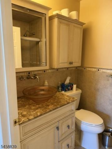 19 Paris Circle West Orange NJ 07052