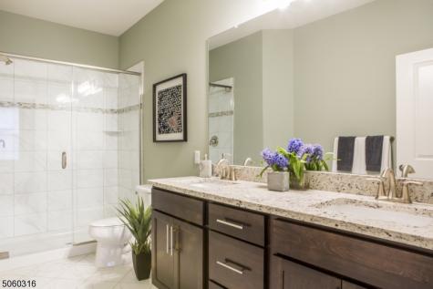 334 Aspen Lane Lopatcong NJ 08865