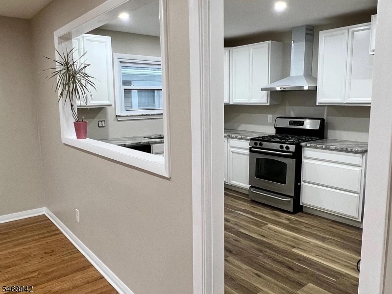 62 Newark Bloomfield NJ 07003