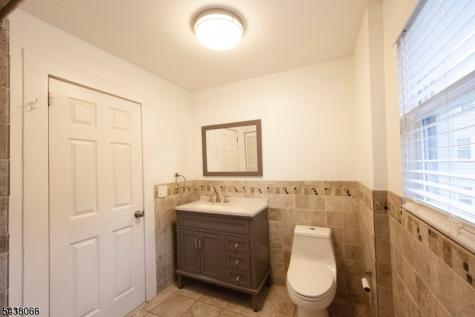 4 Oakcroft Avenue Montclair NJ 07043