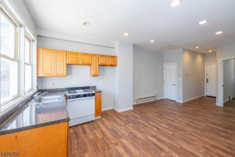 162 E Main Street Prospect Park NJ 07508