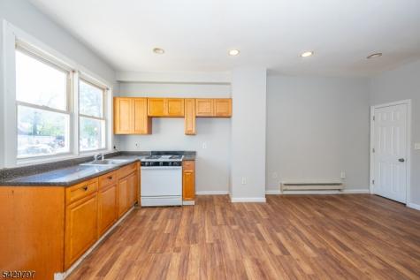 162 E Main Street Prospect Park NJ 07508