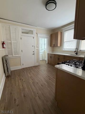 60 Vermont Avenue Newark NJ 07106