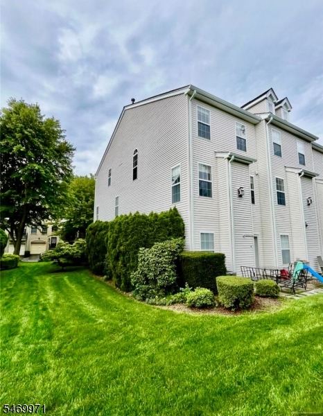 456 Hartford Drive Nutley NJ 07110