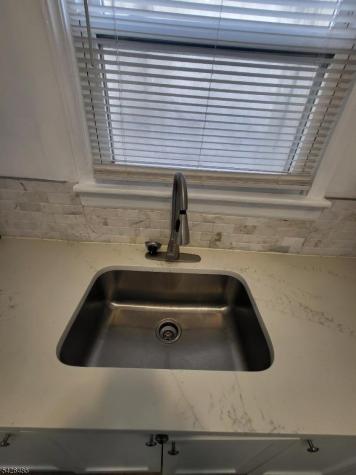 111 Pine Street Elizabeth NJ 07206