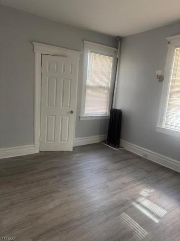 273 S Clinton Street East Orange NJ 07018