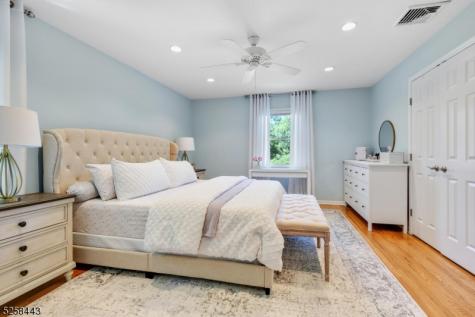 204 Deerfield Lane Franklin Lakes NJ 07417