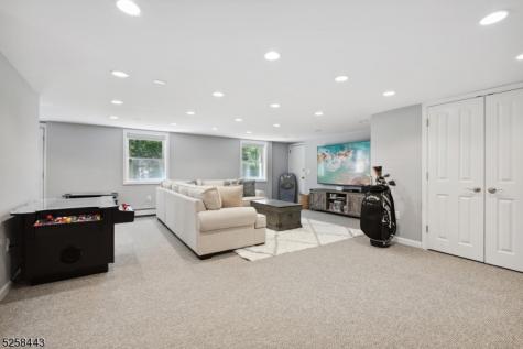 204 Deerfield Lane Franklin Lakes NJ 07417
