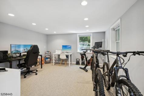 204 Deerfield Lane Franklin Lakes NJ 07417