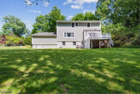 204 Deerfield Lane Franklin Lakes NJ 07417