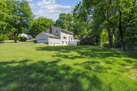 204 Deerfield Lane Franklin Lakes NJ 07417