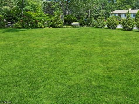 204 Deerfield Lane Franklin Lakes NJ 07417