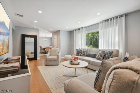 204 Deerfield Lane Franklin Lakes NJ 07417