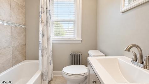 1 Glennon Place West Orange NJ 07052