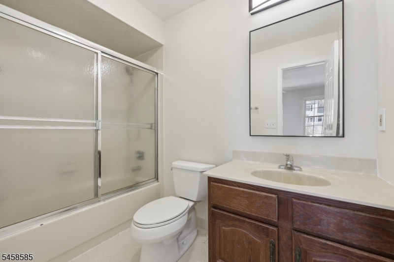 3 Zamrok Way Morris NJ 07960