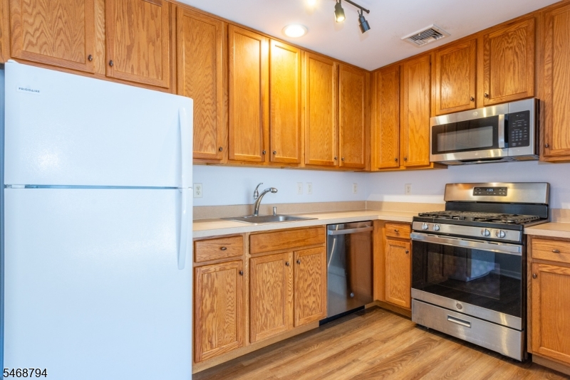 480 Pompton Avenue Cedar Grove NJ 07009