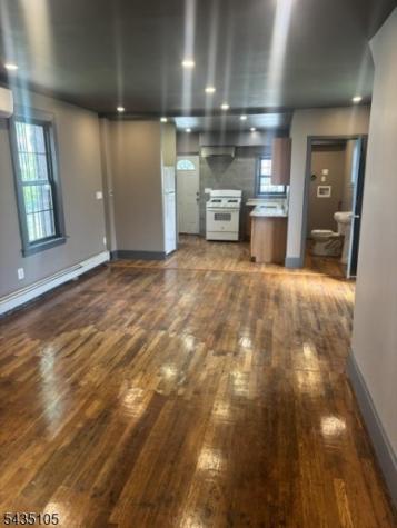 50 Stuyvesant Avenue Newark NJ 07106