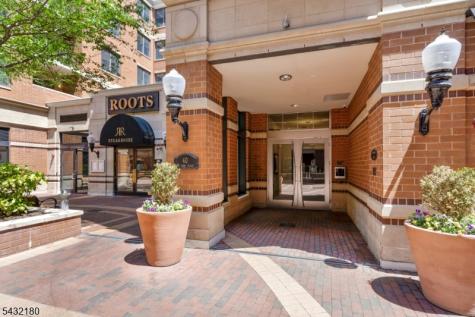 40 W. Park Place Unit 204 Morristown NJ 07960