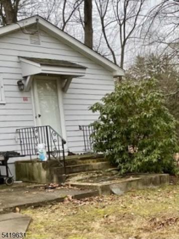 77 Wardle Avenue Berkeley Heights NJ 07922