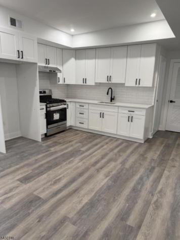 321 Jefferson Avenue Elizabeth NJ 07201