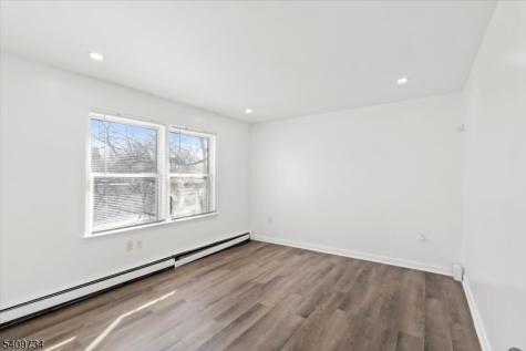 17 Holsman Street Paterson NJ 07522