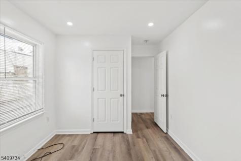 17 Holsman Street Paterson NJ 07522