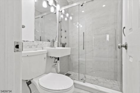 17 Holsman Street Paterson NJ 07522