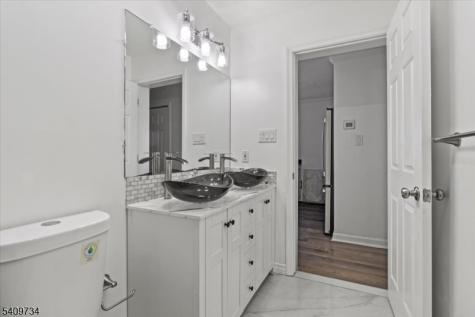 17 Holsman Street Paterson NJ 07522
