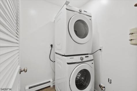17 Holsman Street Paterson NJ 07522
