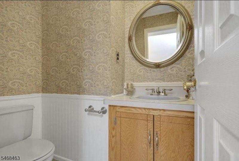 80 Freemont Court Franklin NJ 08873
