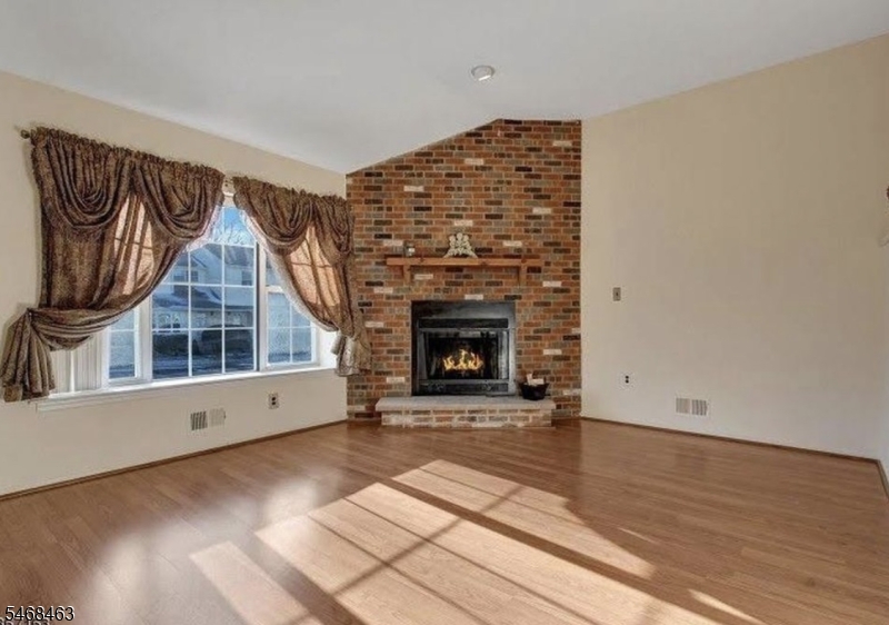 80 Freemont Court Franklin NJ 08873