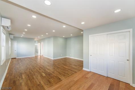 19 Walnut Parkway Montclair NJ 07042