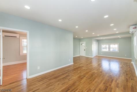 19 Walnut Parkway Montclair NJ 07042