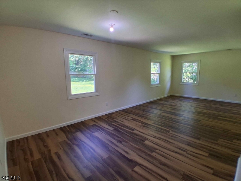 6 Flower Road Franklin NJ 08873