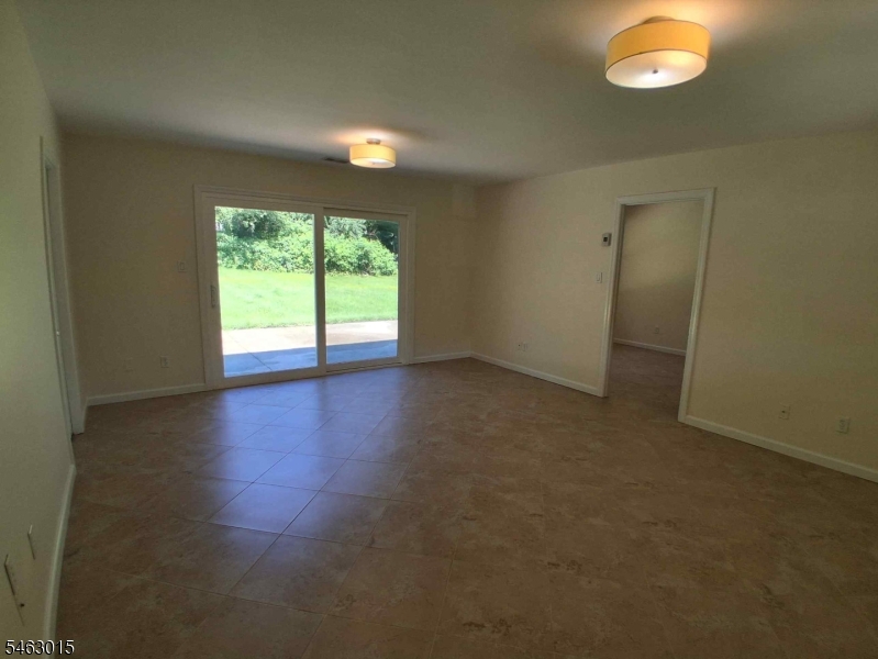 6 Flower Road Franklin NJ 08873