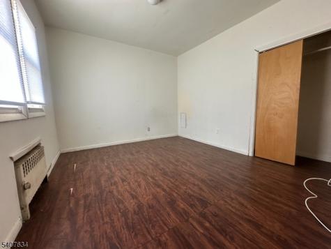 528 Valley Brook Avenue Lyndhurst NJ 07071