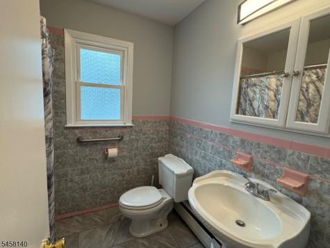 55 Oak Street East Orange NJ 07018