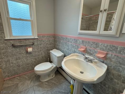 55 Oak Street East Orange NJ 07018