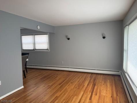 55 Oak Street East Orange NJ 07018
