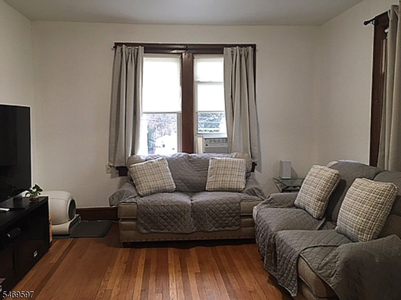 54 Jefferson Place Totowa NJ 07512