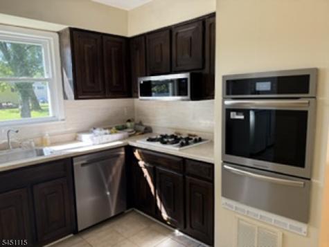 10 Renault Drive Mount Olive NJ 07836