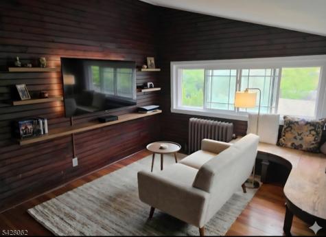 71 Montclair Avenue 2b Montclair NJ 07042
