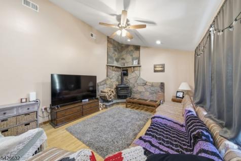 131 Califon Road Washington NJ 07853
