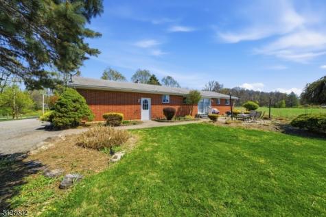 131 Califon Road Washington NJ 07853