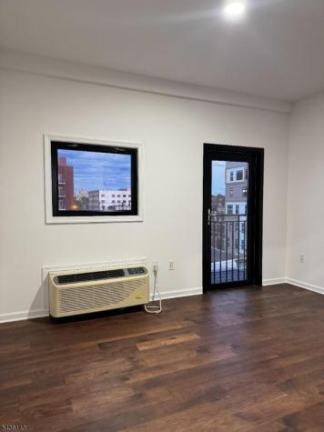 190 Culver Avenue Jersey City NJ 07305