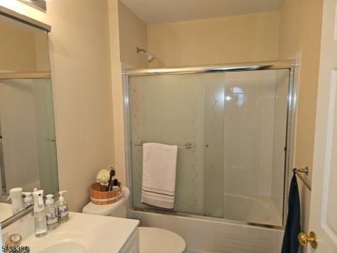 14 Hudson Drive Bernards NJ 07920