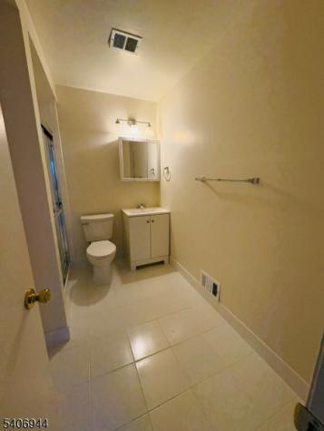 181 Long Hill Little Falls NJ 07424